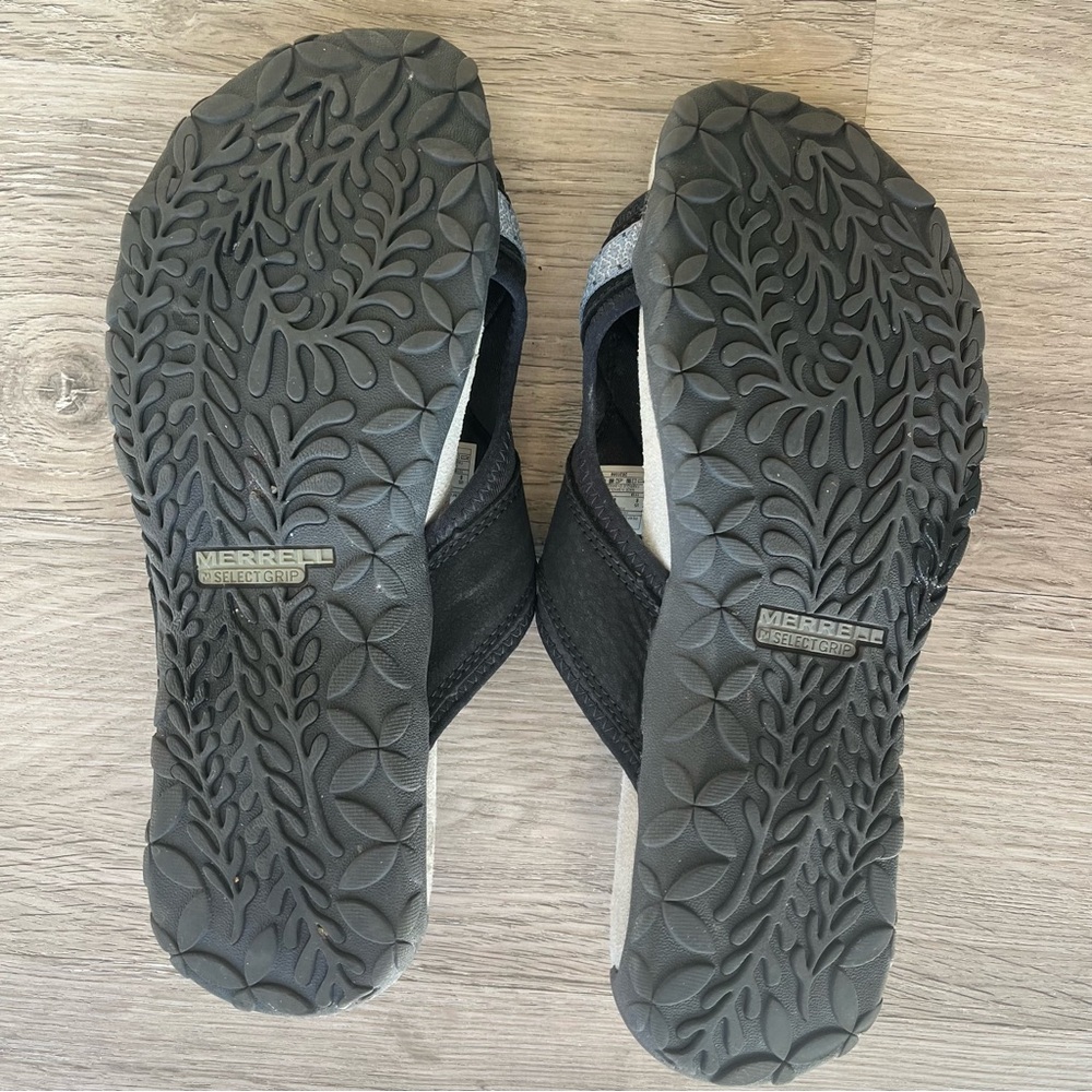 Women's Merrell Terran Slide II
Sandals Select Grip Black and Gray Size 8 - Picture 3 of 5